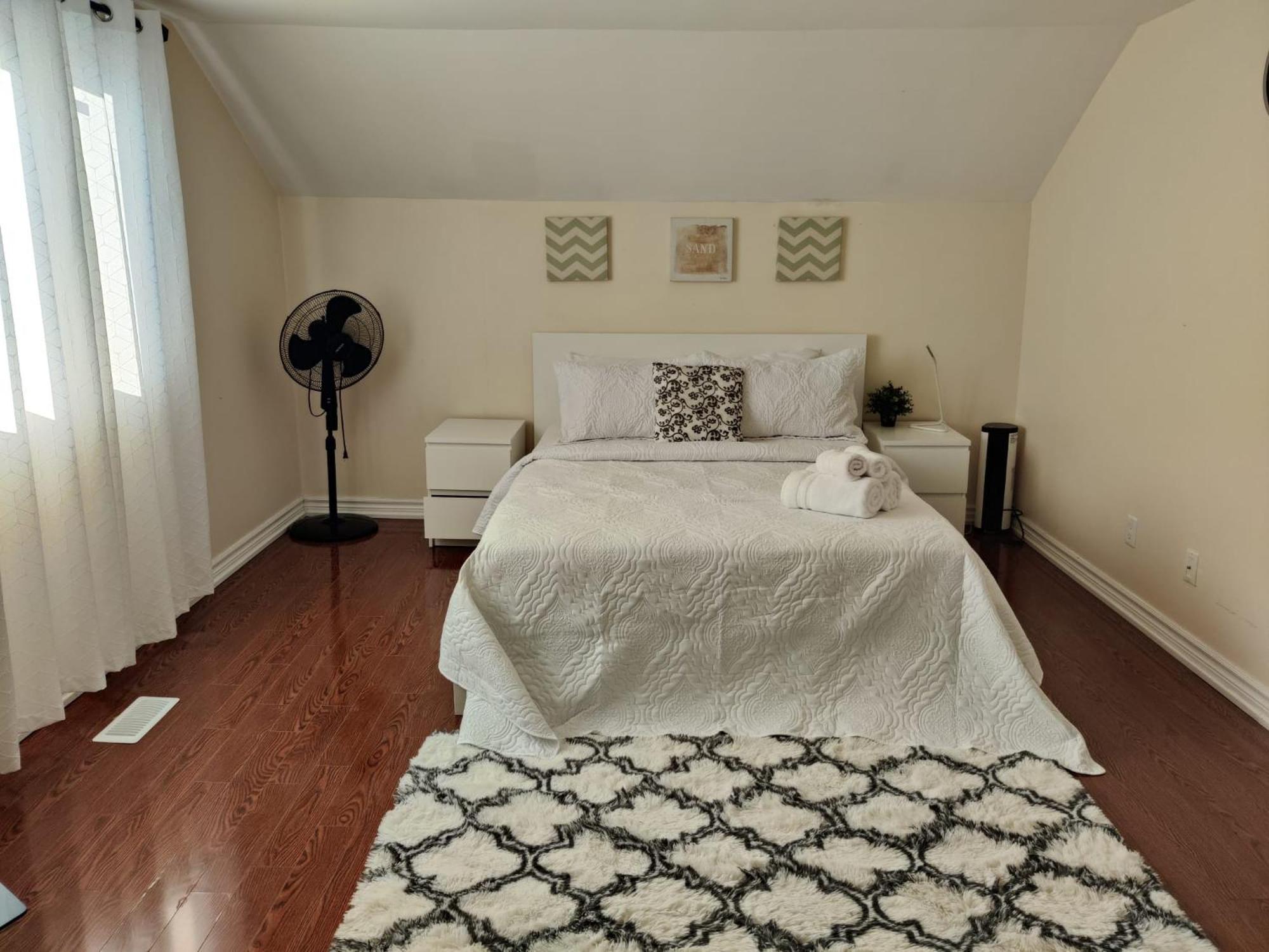Spacious Mbr Near Kennedy Subway & Go Toronto Exteriör bild